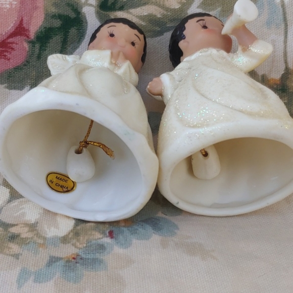 Angelic Holiday Ceramic Bells Set of Two Angels 3.5" Tall - Picture 6 of 16